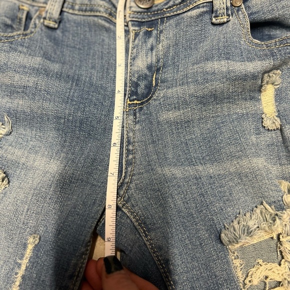 💙💙EUC- NINA FLARE HOT KISS DISTRESSED JEANS SZ 7💙💙 - Picture 5 of 6